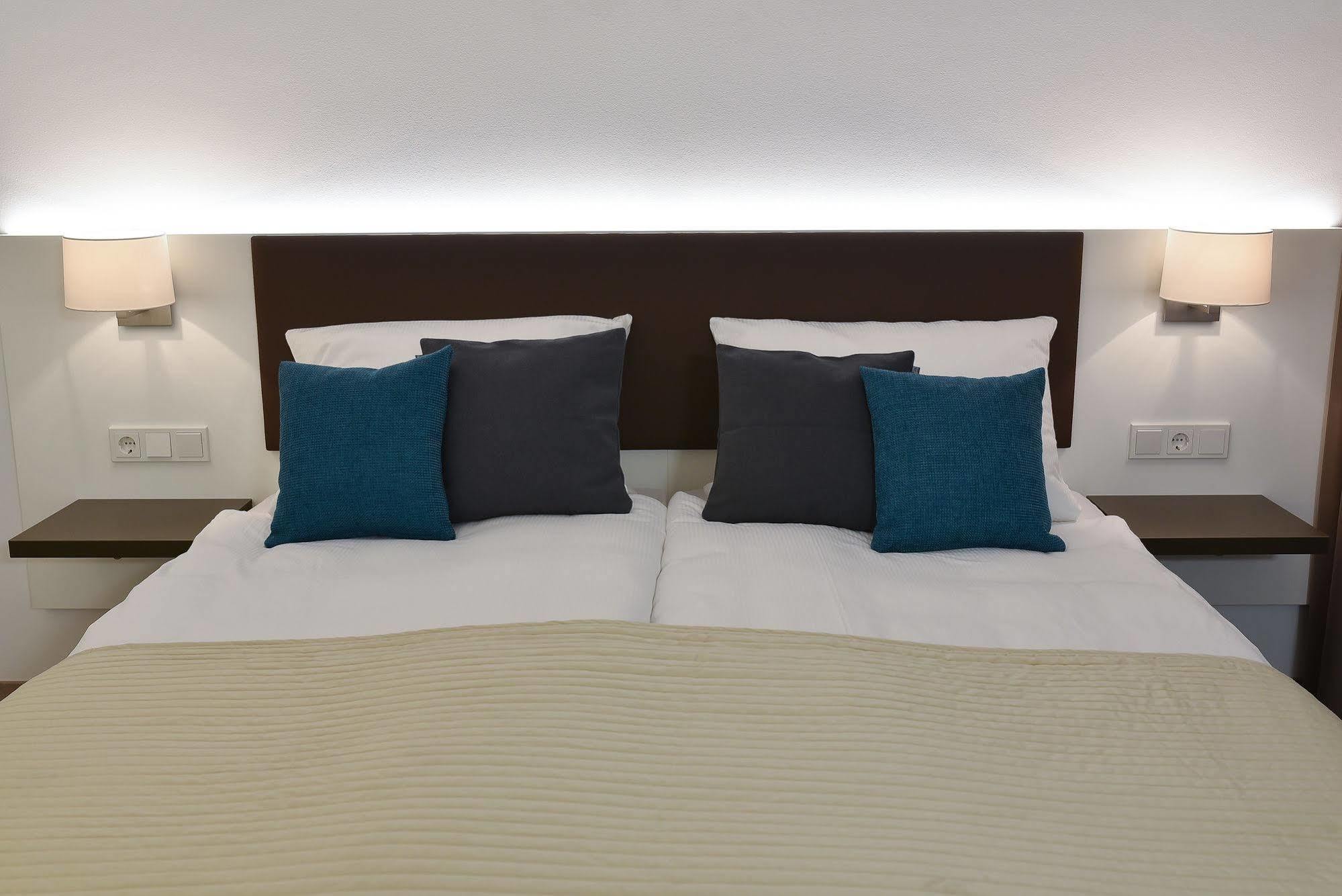 Guesthouse Lichtenau Nußloch Εξωτερικό φωτογραφία